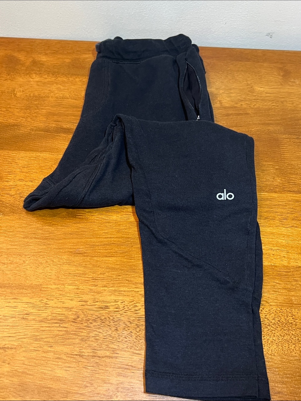 ALO Yoga Black Jogger Sweatpants Size SMALL